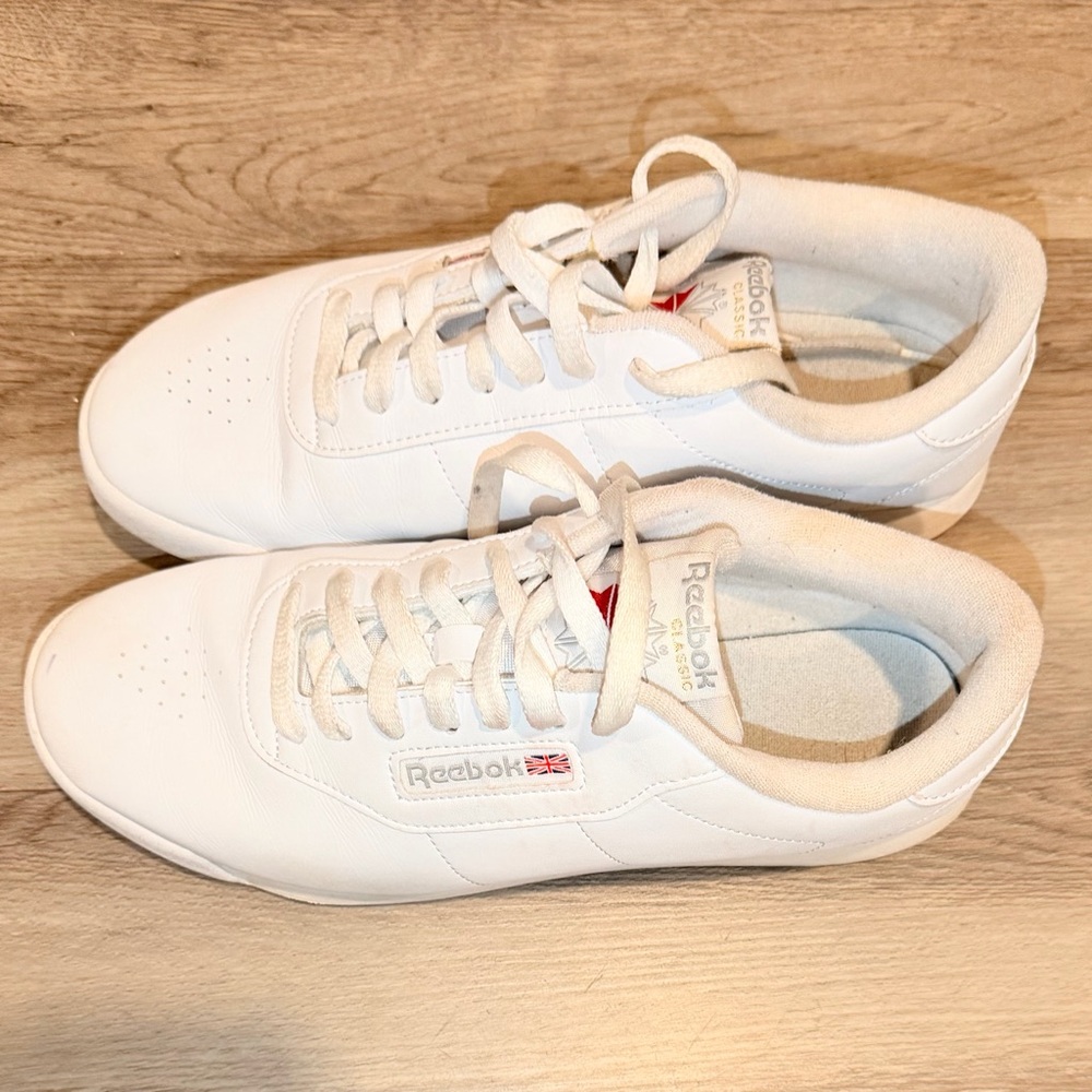 Reebok Classic White Sneakers for Women - Picture 4 of 4